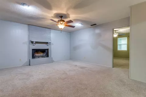 1422 Phillips St, Cleburne, TX 76033 photo 16