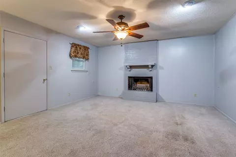 1422 Phillips St, Cleburne, TX 76033 photo 14