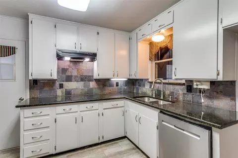 1422 Phillips St, Cleburne, TX 76033 photo 11