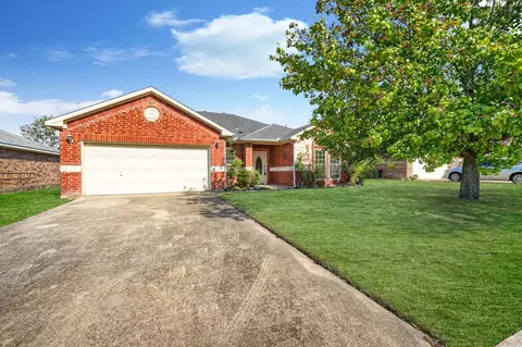 1624 Makayla Ln, Seagoville, TX 75159
