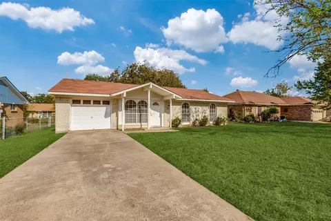 359 Linklea Dr, Duncanville, TX 75137