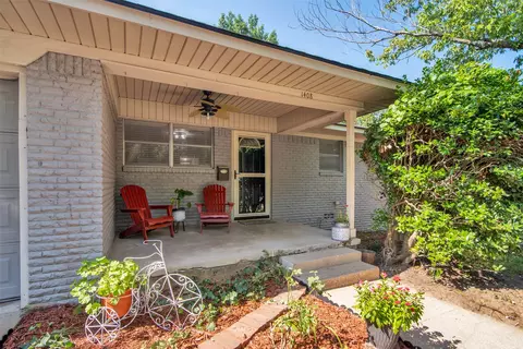 1408 Day St, Denison, TX 75020