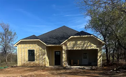 239 Cimmarron Trl, Runaway Bay, TX 76426