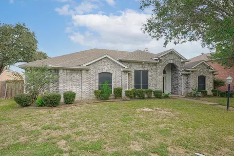 2922 Spartacus Dr, Grand Prairie, TX 75052