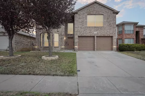 3108 Gettysburg Ln, Fort Worth, TX 76123
