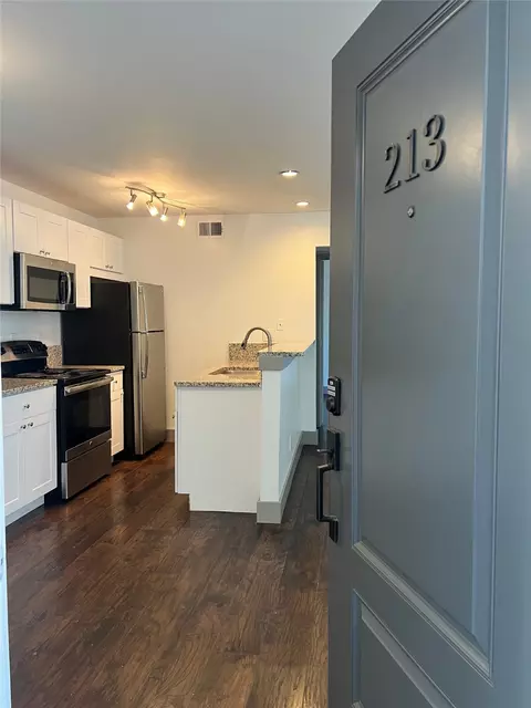 4633 Fairmount St #213, Dallas, TX 75219