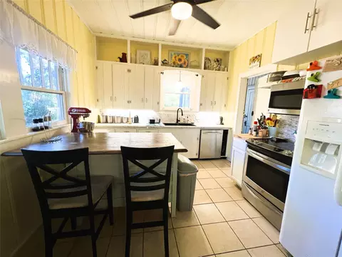 Kitchen - 402 Johnson St, Terrell, TX 75160 photo 1 of 1