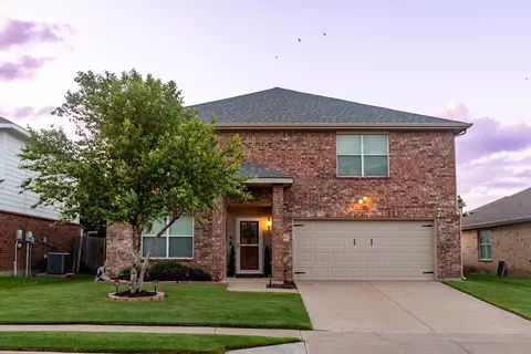 2145 Franks St, Fort Worth, TX 76177