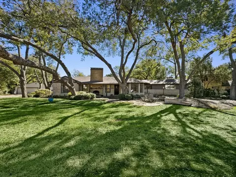 9406 Hermosa Dr, Dallas, TX 75218