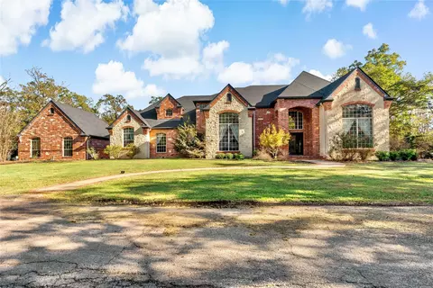 2305 Wildwood Ln, Paris, TX 75462