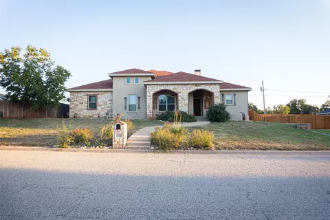 1512 Grand Ave, Sweetwater, TX 79556