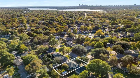 10434 Solta Dr, Dallas, TX 75218