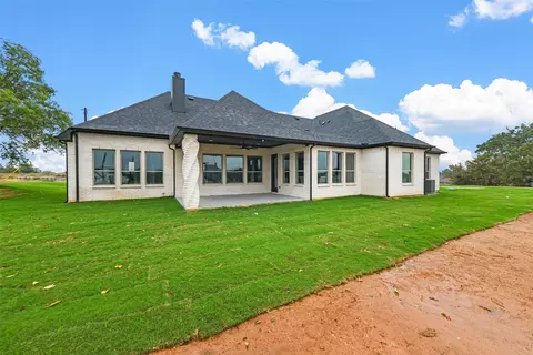 Exterior - 155 Briar Patch Rd, Azle, TX 76020 photo 7 of 8