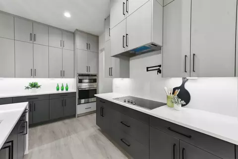 Kitchen - 155 Briar Patch Rd, Azle, TX 76020 photo 4 of 5