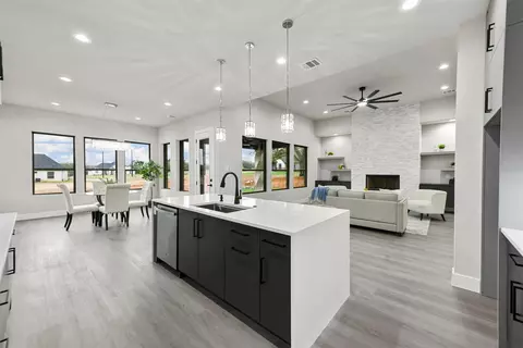 Kitchen - 155 Briar Patch Rd, Azle, TX 76020 photo 2 of 5