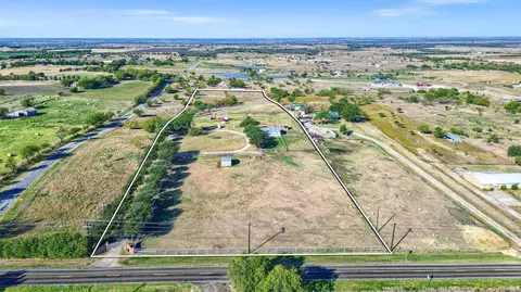 2260 N Louisiana Dr, Celina, TX 75009