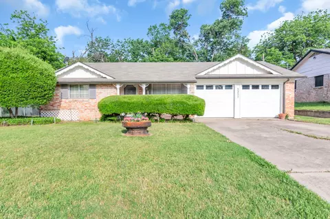 3237 Gene Ln, Haltom City, TX 76117