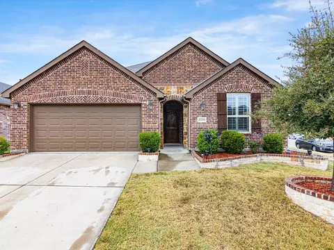 1200 Roadrunner Dr, Little Elm, TX 75068