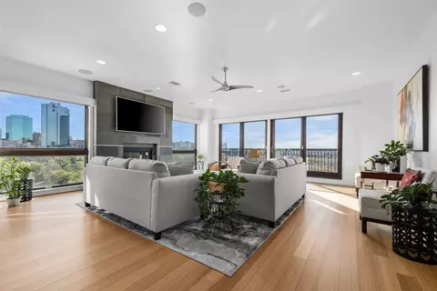 501 Samuels Ave #630, Fort Worth, TX 76102