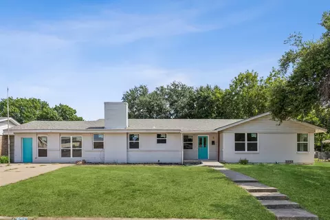 7509 Hovenkamp Ave, Richland Hills, TX 76118
