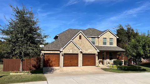 8264 Western Lakes Dr, Fort Worth, TX 76179