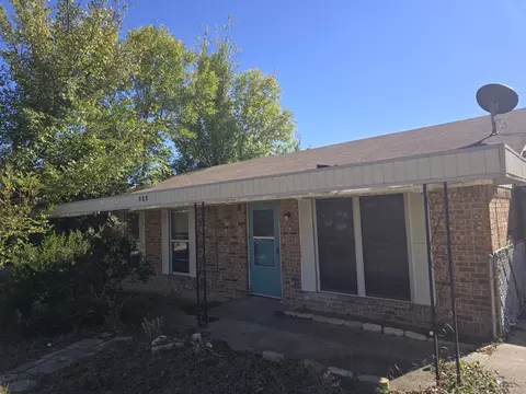 408 E Kaufman St, Mabank, TX 75147