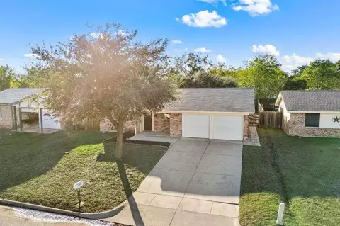 3061 Gene Ln, Haltom City, TX 76117