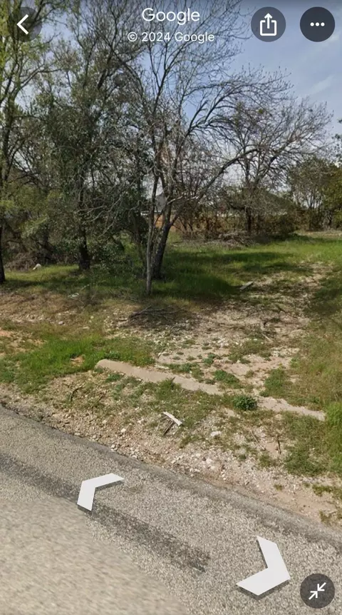 2718 Cedarhill St, Granbury, TX 76048