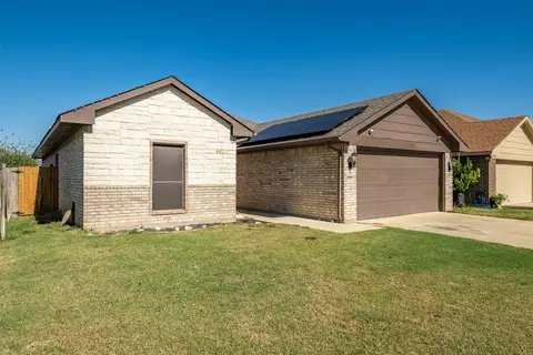 3420 Aruba Ln, Fort Worth, TX 76123