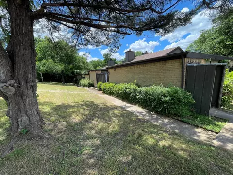4667 Country Creek Dr #1160, Dallas, TX 75236