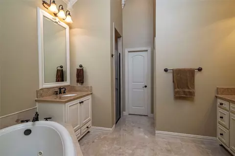 744 E Hill St, Keller, TX 76248 photo 25