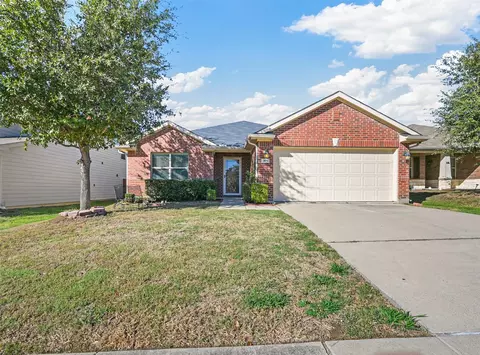 1871 Sea Gull Dr, Grand Prairie, TX 75051