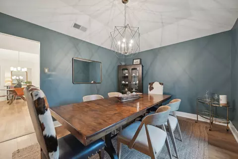 Dining - 802 E Spring Valley Rd, Richardson, TX 75081 photo 2 of 4