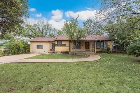 4537 Nolan St, Fort Worth, TX 76119