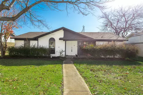 906 Waikiki Dr, Garland, TX 75043