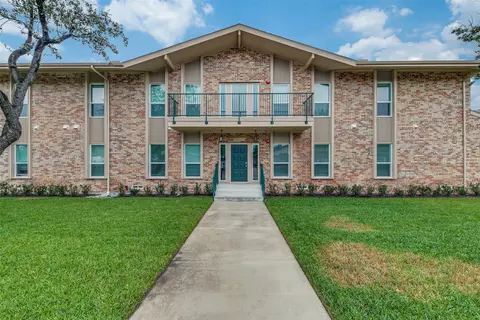 11226 Park Central Pl #B, Dallas, TX 75230