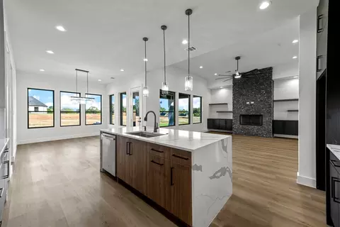 Kitchen - 171 Briar Patch Rd, Azle, TX 76020 photo 3 of 5