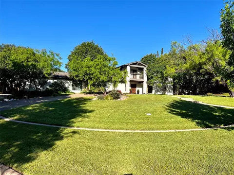 17 Windward Rd, Benbrook, TX 76132