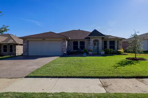 1012 Bainbridge Ln, Forney, TX 75126