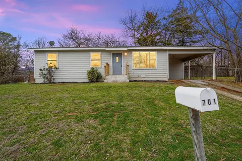 701 N Mirick Ave, Denison, TX 75020