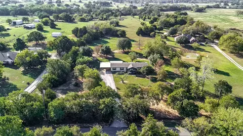 1117 W Blackjack Rd, Aubrey, TX 76227