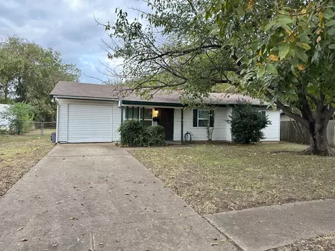 1005 Milam Dr, Euless, TX 76039