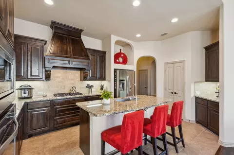 9316 Amistad Ln, Argyle, TX 76226
