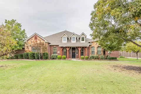 106 Everett Ct, Shady Shores, TX 76208