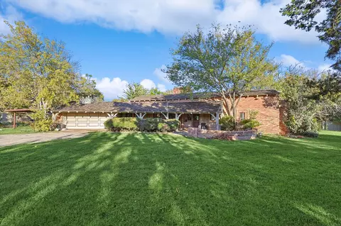 3172 Brookhollow Dr, Farmers Branch, TX 75234