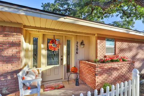 2506 Castle Dr, Clyde, TX 79510