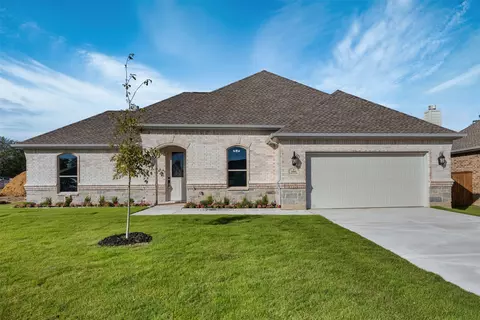 1005 James Donald Ln, Glenn Heights, TX 75154