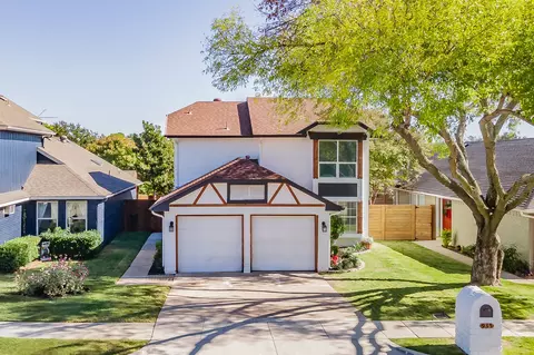 935 Ramblewood Dr, Lewisville, TX 75067