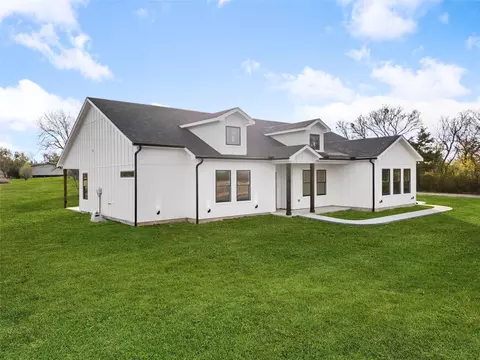 715 County Road 698, Farmersville, TX 75442