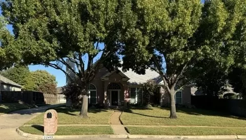 2413 Columbia Dr, Flower Mound, TX 75022